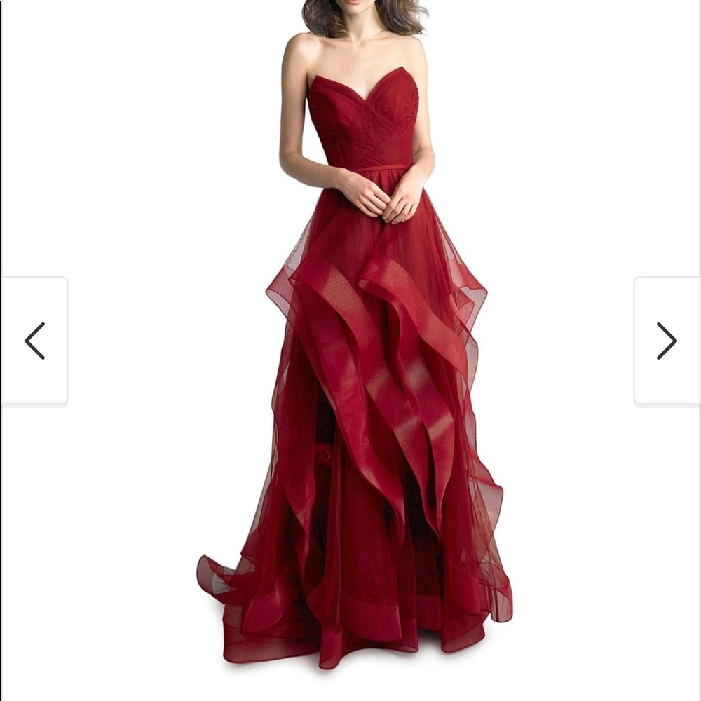 BASIX black label women’s formal pleated strapless dress WINE. Pre owned